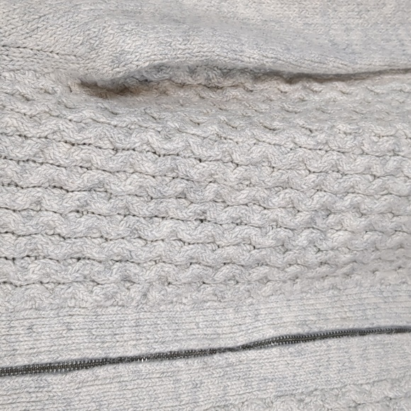 Tommy Hilfiger Women's Cable Knit Full Zip Lt Gray Soft Sweater Size Medium EUC - Picture 5 of 11